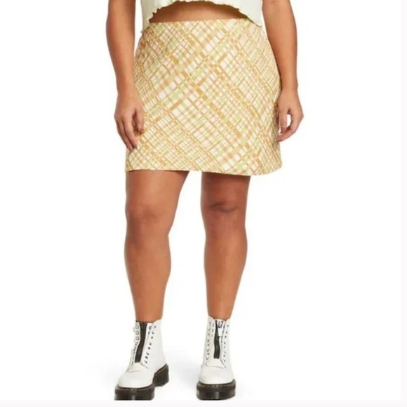 BP Plaid Print Mini Skirt Ivory/Tan/Green Size 3X - Picture 1 of 7